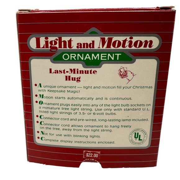 Hallmark Keepsake Magic Ornament Light Motion Mr Mrs Santa Claus Hug Christmas - Picture 7 of 14